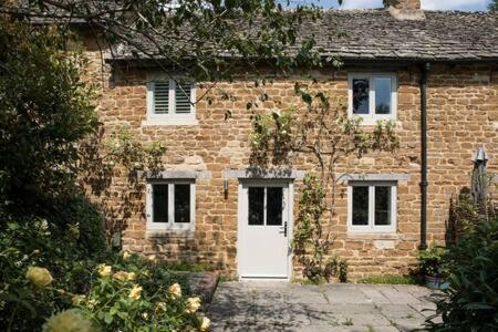Two Rose Walk Cottage Cotswolds Moreton-in-Marsh Buitenkant foto
