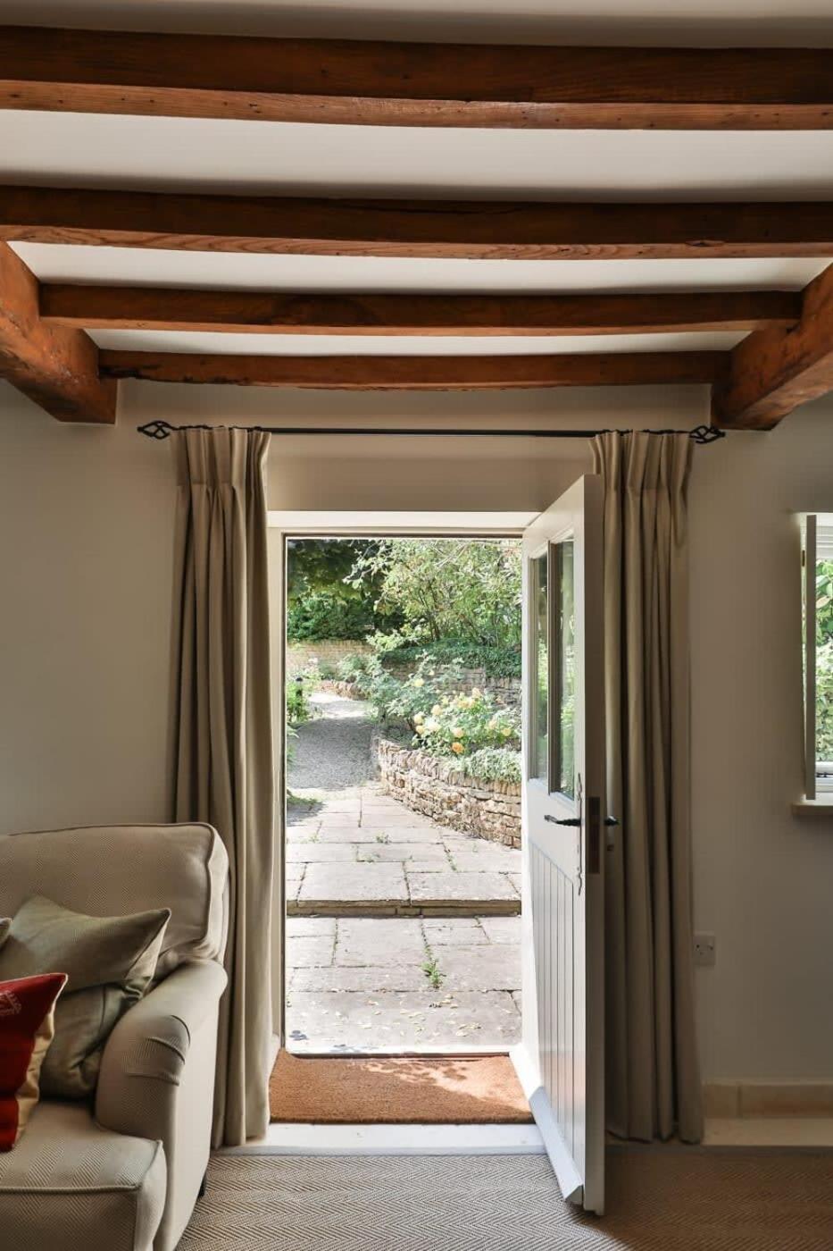Two Rose Walk Cottage Cotswolds Moreton-in-Marsh Buitenkant foto