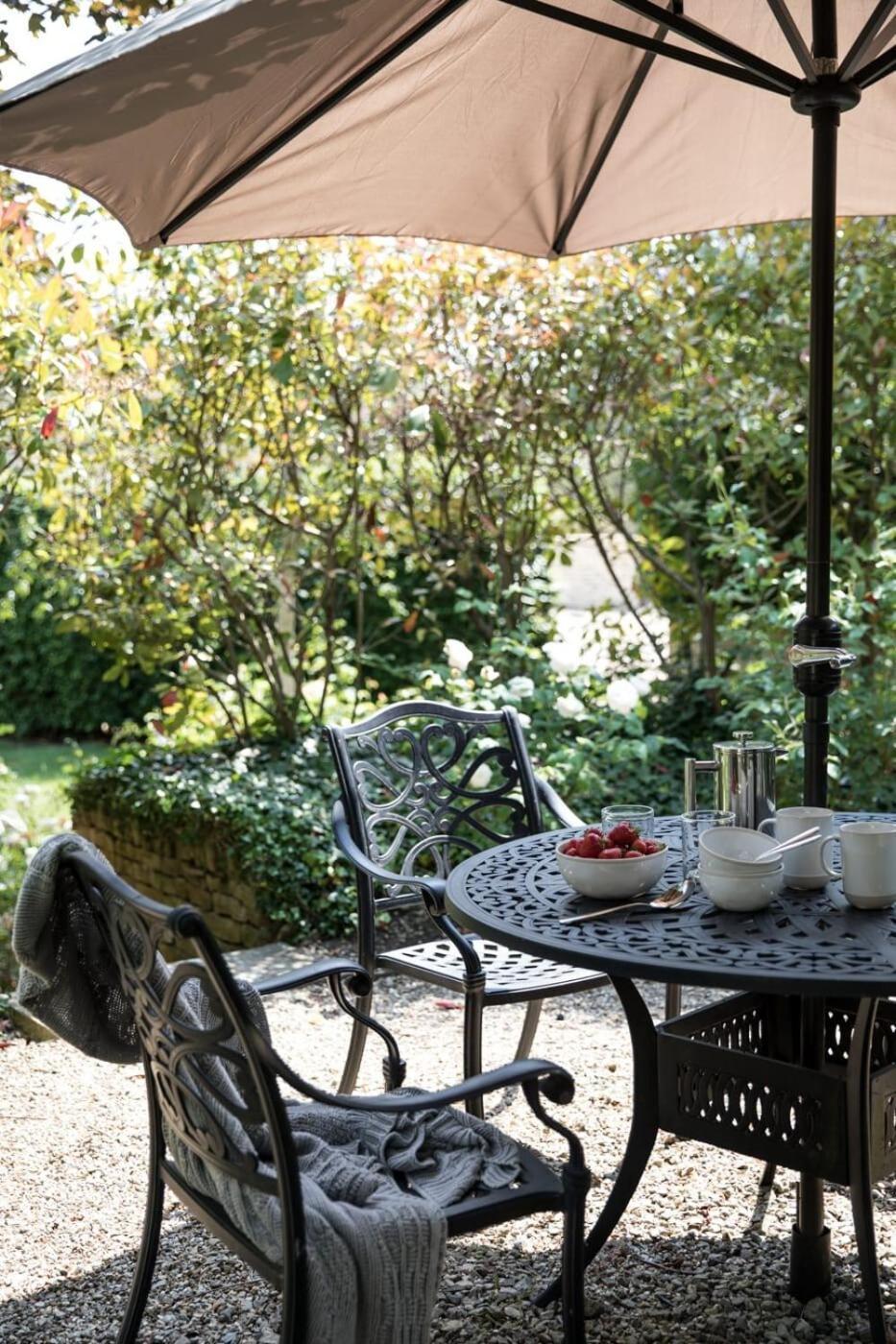 Two Rose Walk Cottage Cotswolds Moreton-in-Marsh Buitenkant foto